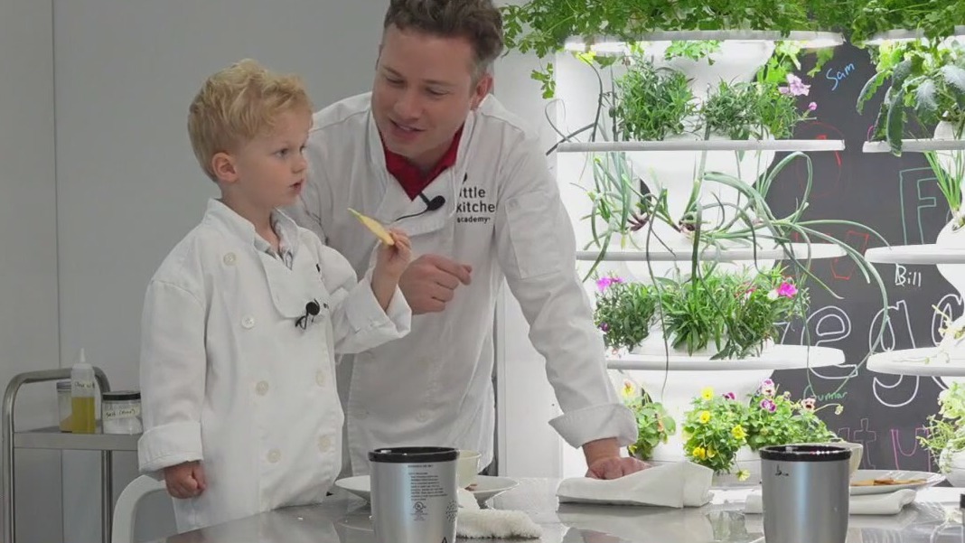 Mother's Day: Little Kitchen Academy